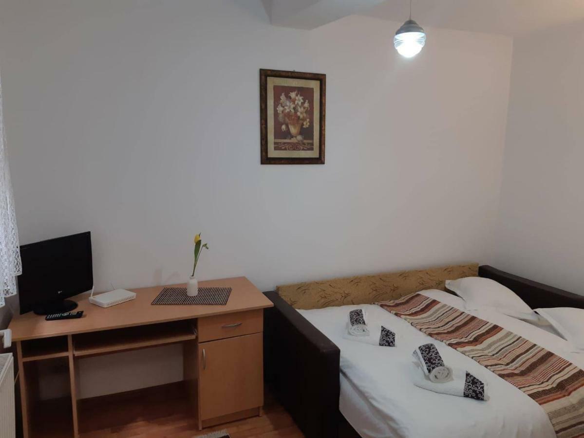 Tudor Apartment Braşov Esterno foto